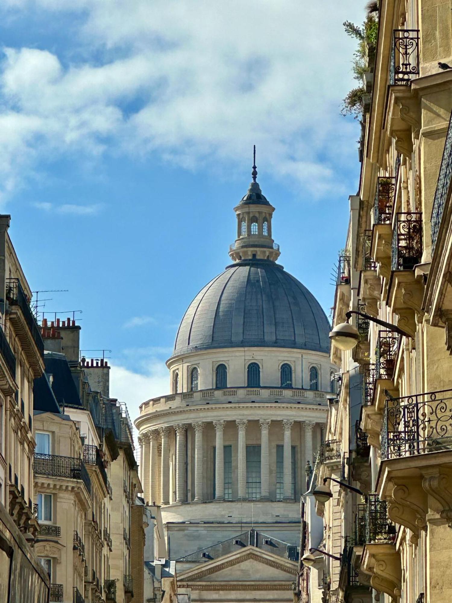 Chic Flat In Pantheon & Luxembourg Garden Appartamento