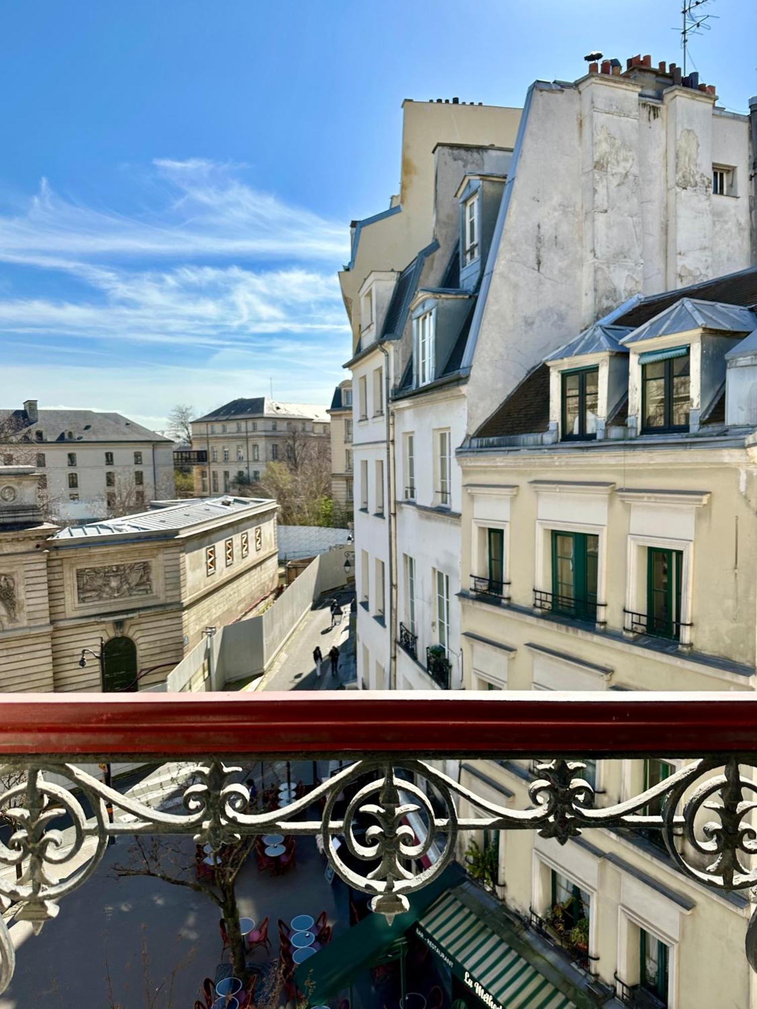 Chic Flat In Pantheon & Luxembourg Garden Appartamento *